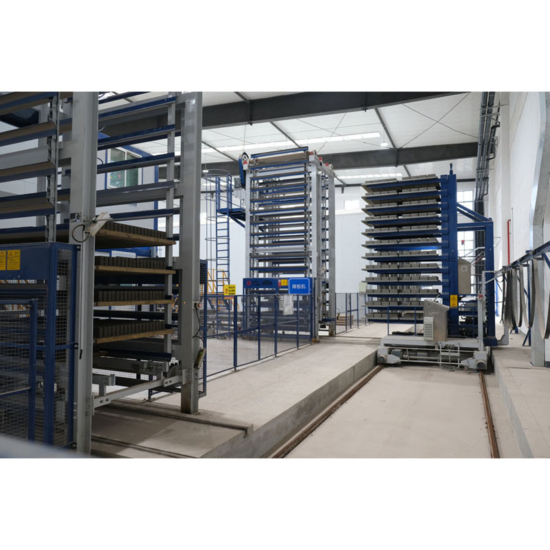 ఇన్నోవేటివ్ మెటీరియల్స్ సహాయక యంత్రాల పనితీరును ఎలా మెరుగుపరుస్తాయి?